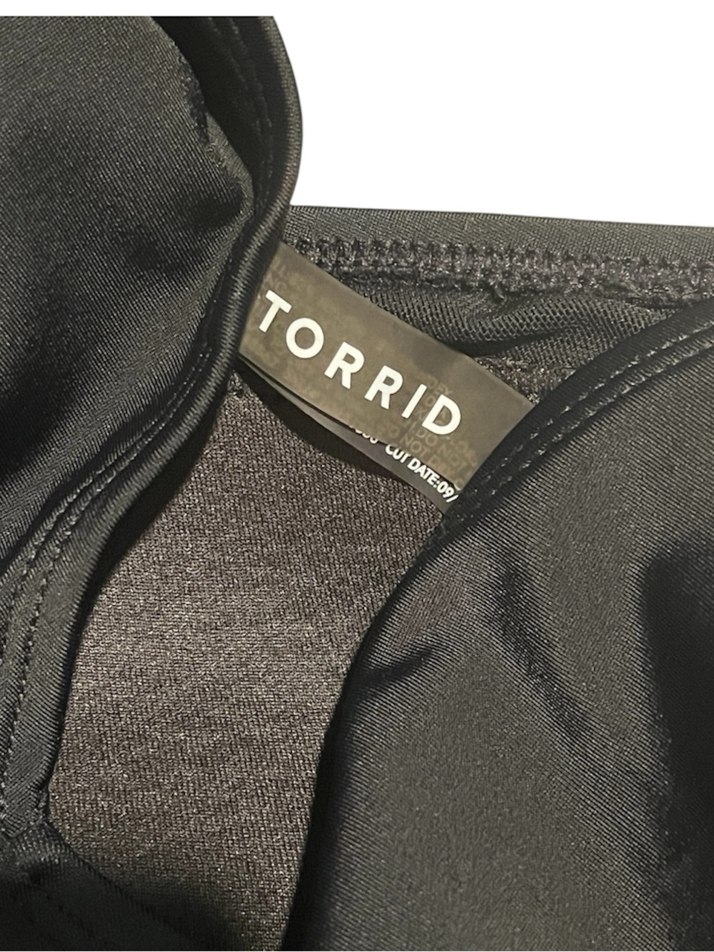 Torrid • Wireless Black Asymmetrical One-Piece Swim Dress - Size 2/2X/18-20 - Picture 11 of 13